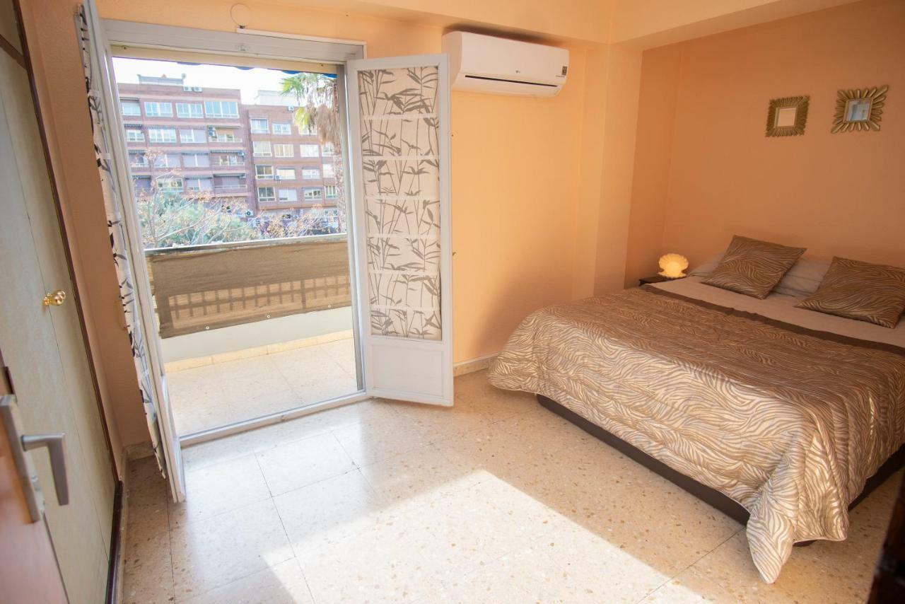 Apartamento Comodo A 10 Min Del Centro Alicante Extérieur photo